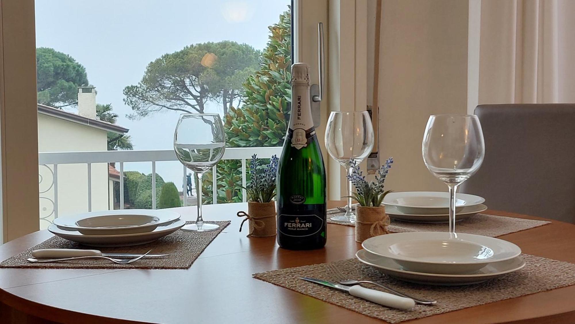 Betulla Lake View Apartment Lazise Exterior foto